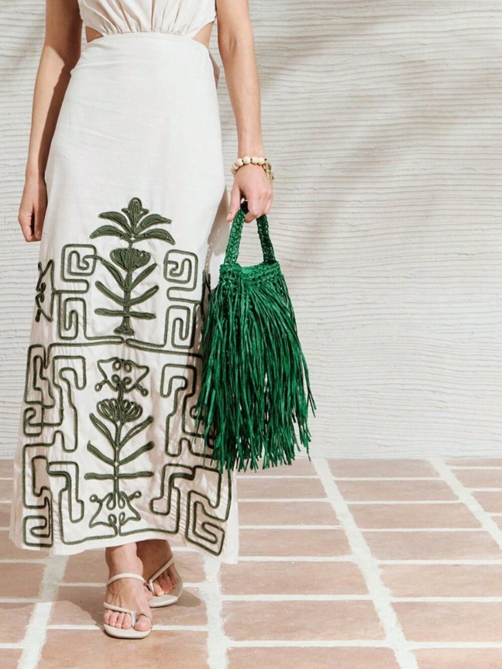 Grass Green Straw Tassel Women's Top Handle Bag - Picture 3 of 7